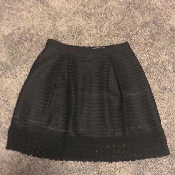 Le Chateau Black pleated skirt size 12 - Picture 1 of 9